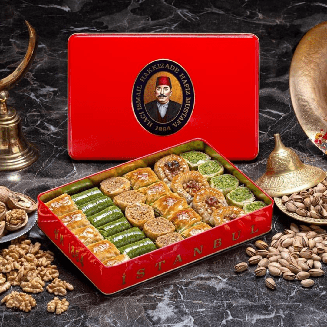 بقلاوة تركية فاخرة مشكلة بالفستق والجوز 1300 غرام | حافظ مصطفى