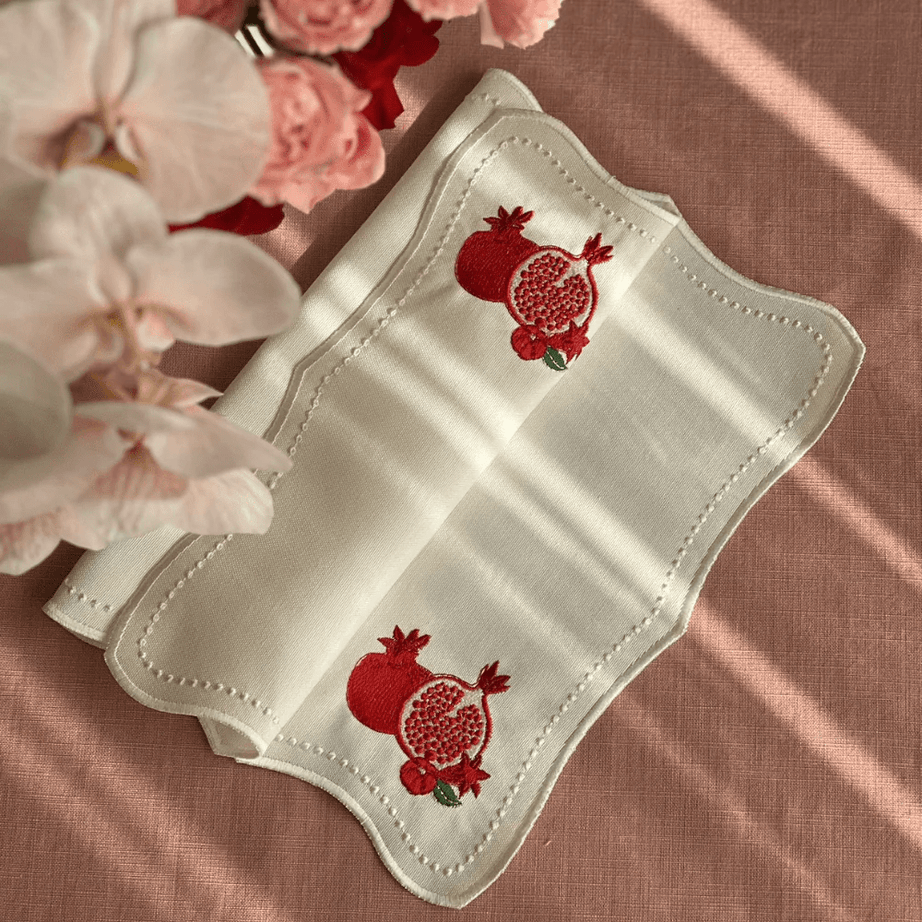 qotnhome طقم سفرة مطرز بنقشة الرمان 12 قطعة